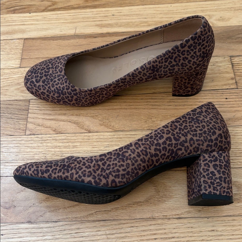 AEROSOLES Leopard Print Heels - Picture 4 of 8